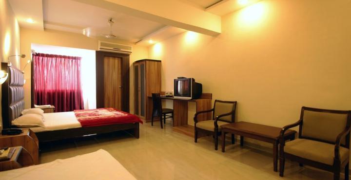 Hotel Maan Residency Satellite Road Ahmedabad Ngoại thất bức ảnh