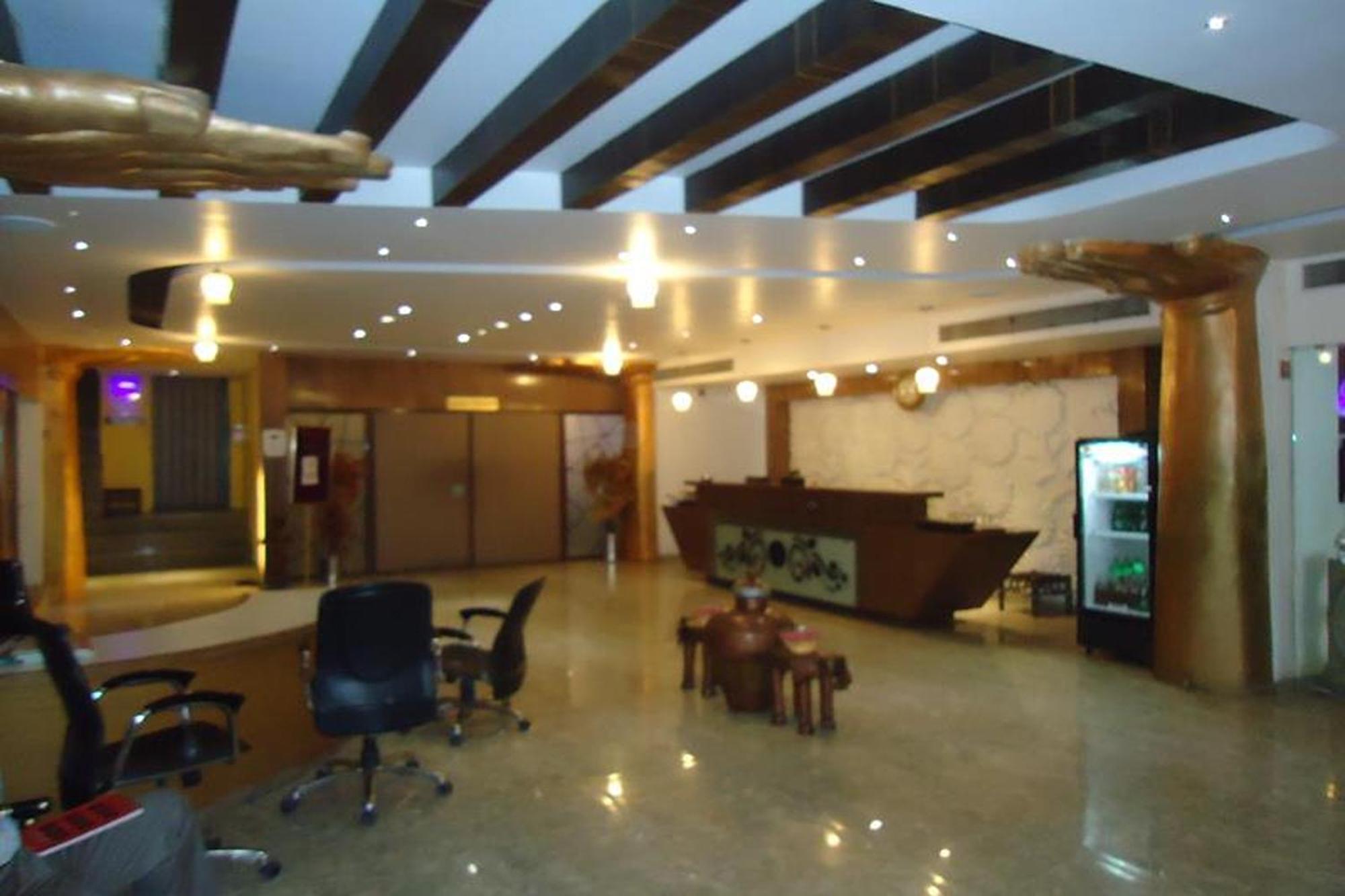 Hotel Maan Residency Satellite Road Ahmedabad Ngoại thất bức ảnh