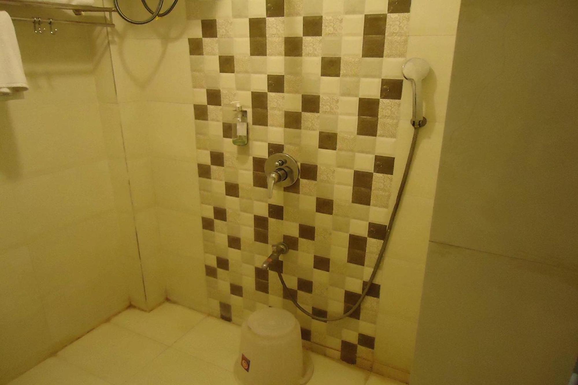 Hotel Maan Residency Satellite Road Ahmedabad Ngoại thất bức ảnh