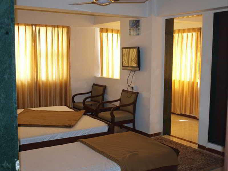 Hotel Maan Residency Satellite Road Ahmedabad Ngoại thất bức ảnh