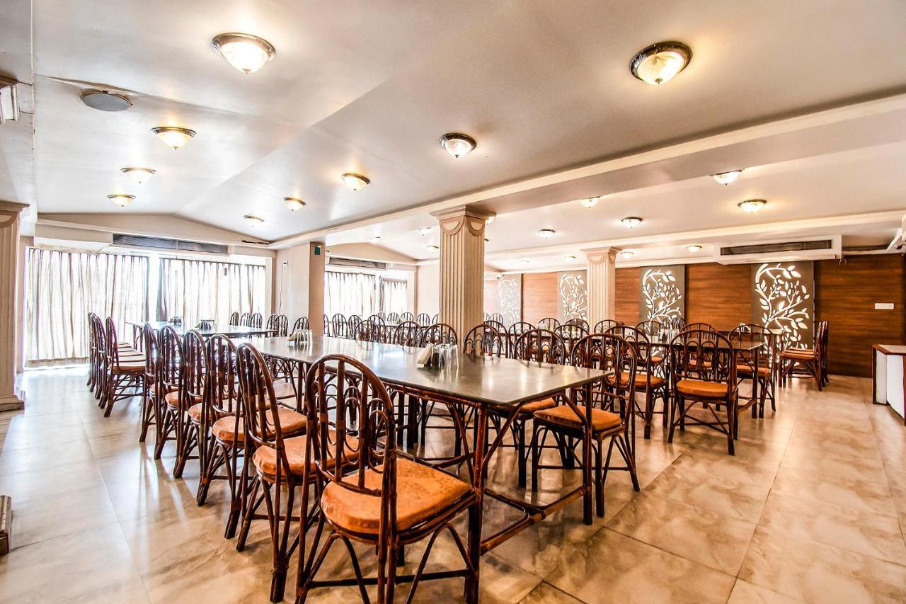 Hotel Maan Residency Satellite Road Ahmedabad Ngoại thất bức ảnh